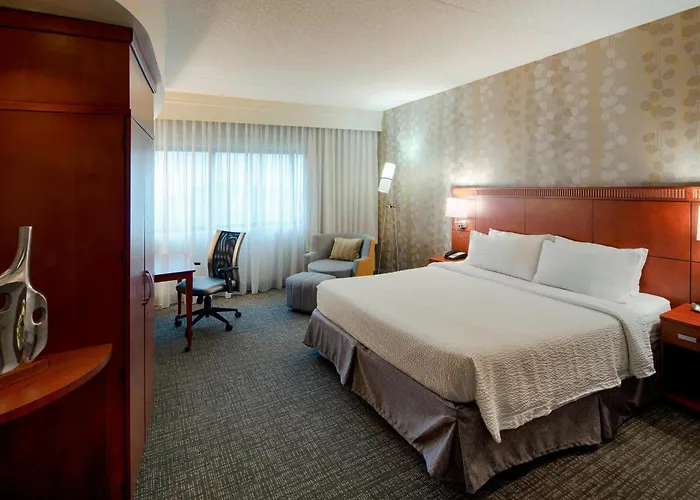 Hotel Courtyard By Marriott West/hilliard 3*