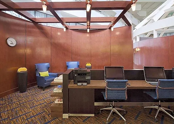 Courtyard By Marriott West/hilliard 3* Columbus
