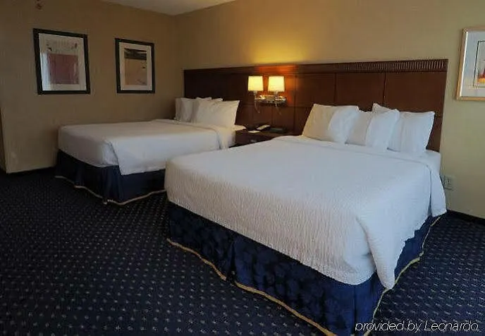 Hotel Courtyard By Marriott West/hilliard 3*